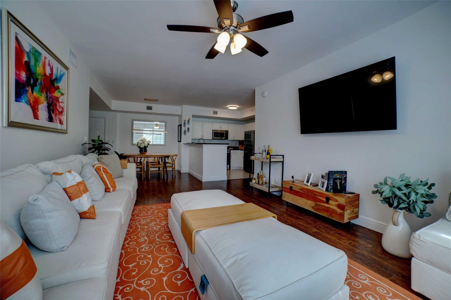 720 S Sapodilla Avenue, Unit 413, West Palm Beach, FL 33401 Photo