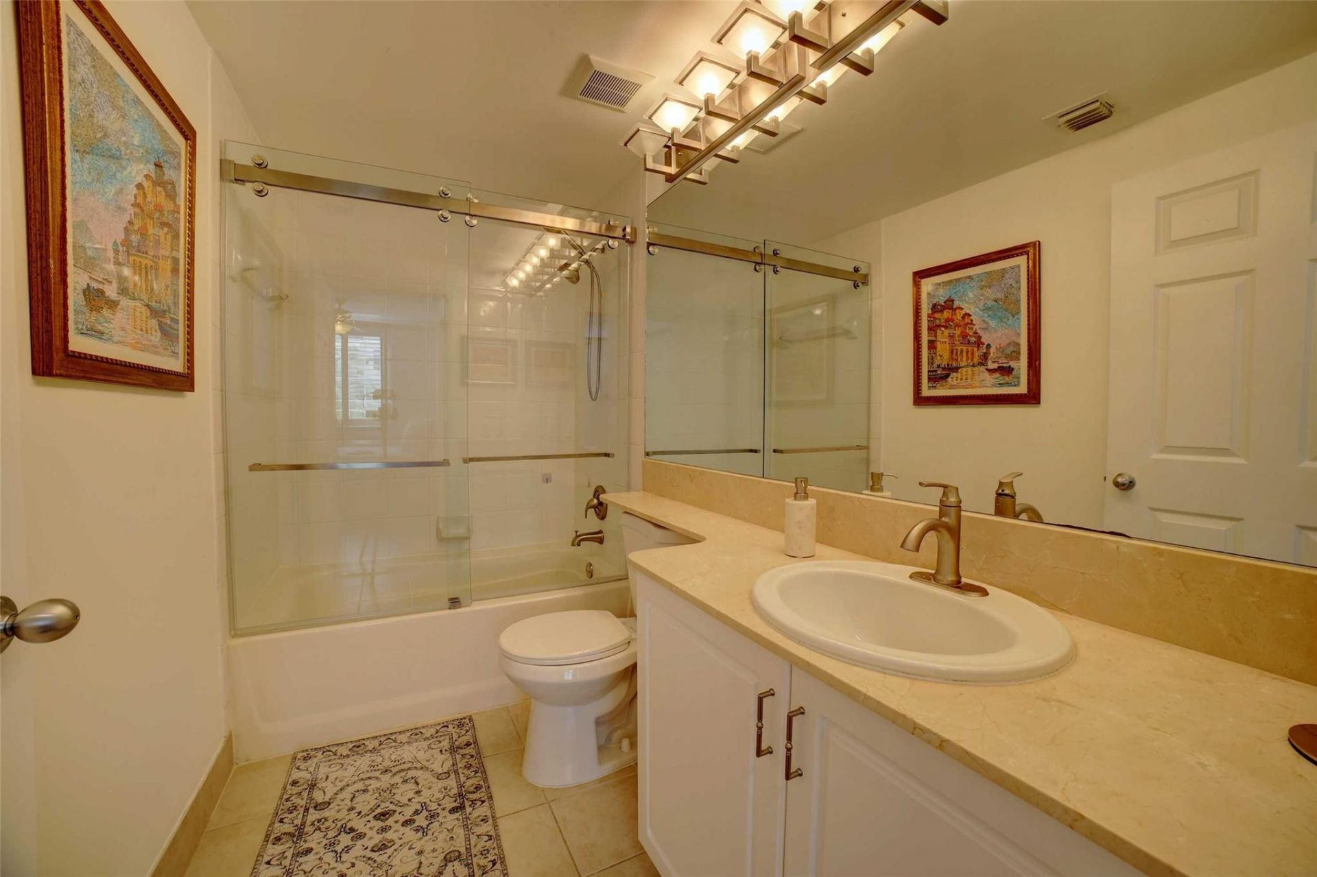 720 S Sapodilla Avenue, Unit 413, West Palm Beach, FL 33401 Photo