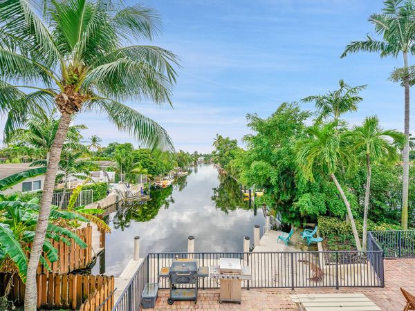 410 SW 15TH Street, Unit 202, Pompano Beach, FL 33060
