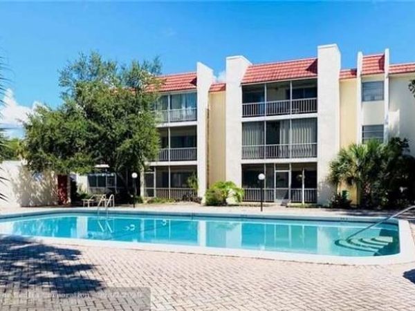 644 NW 13th, Unit 23, Boca Raton, FL 33486