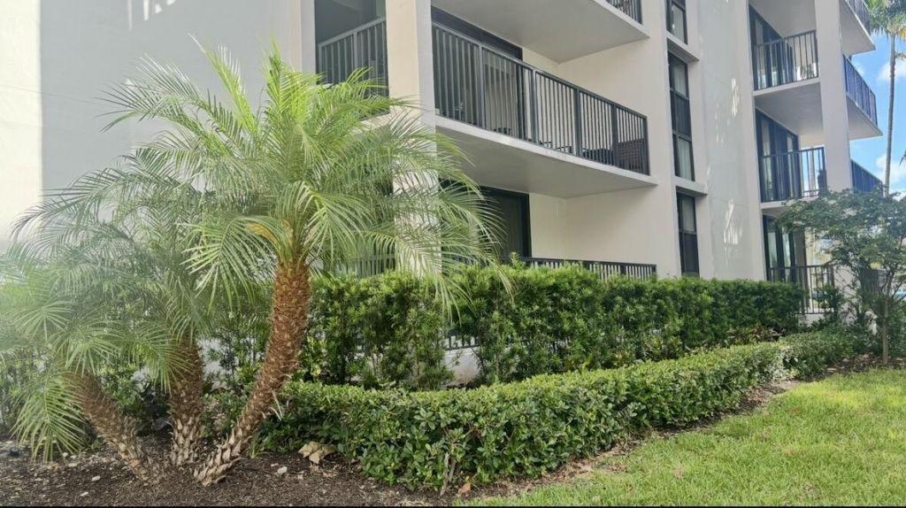 1301 River Reach Drive, Unit 111, Fort Lauderdale, FL 33315 Photo