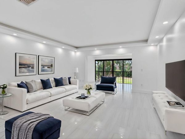 9272 Vista Del Lago, Unit 28F, Boca Raton, FL 33428