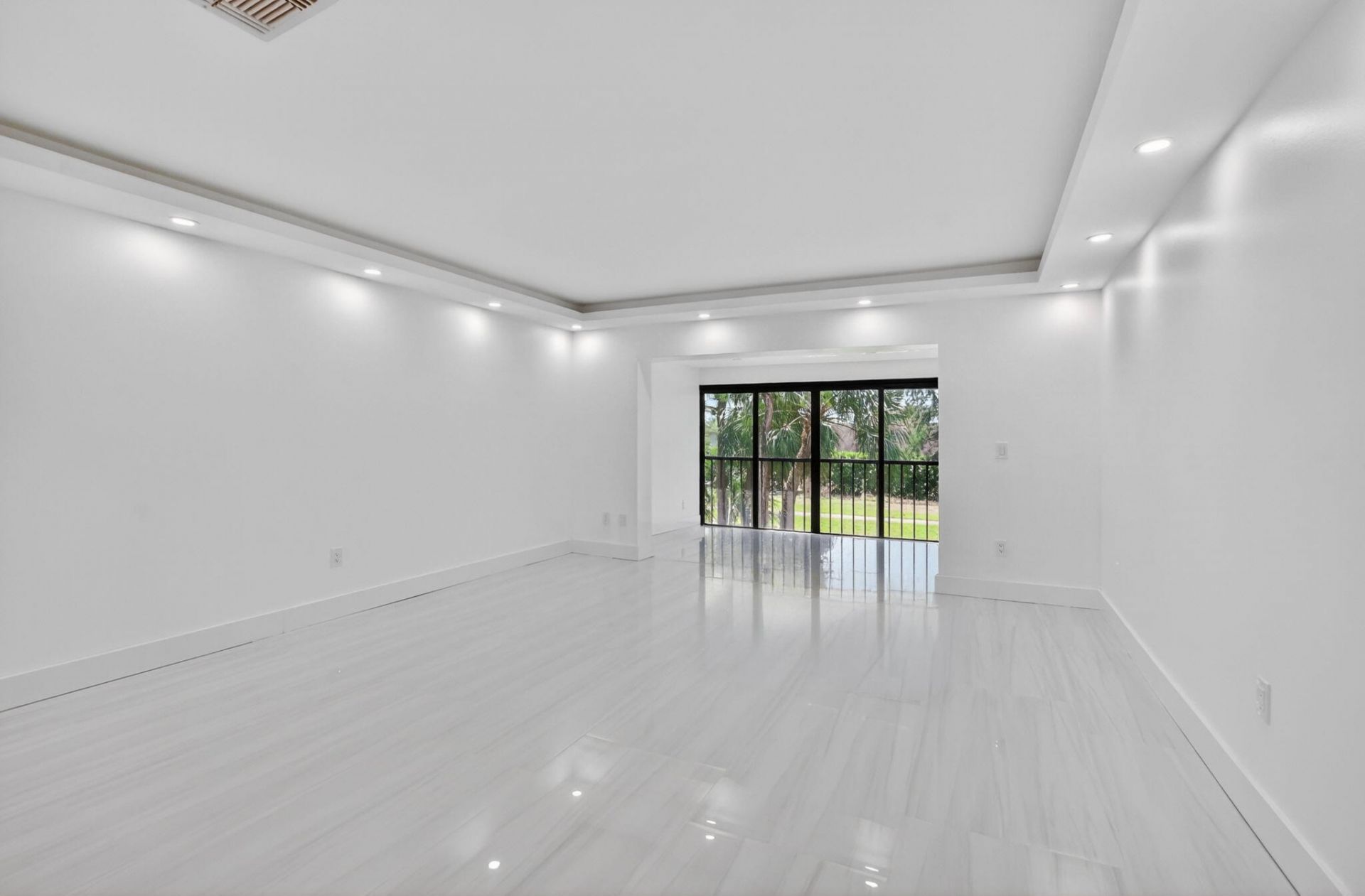 9272 Vista Del Lago, Unit 28F, Boca Raton, FL 33428 Photo