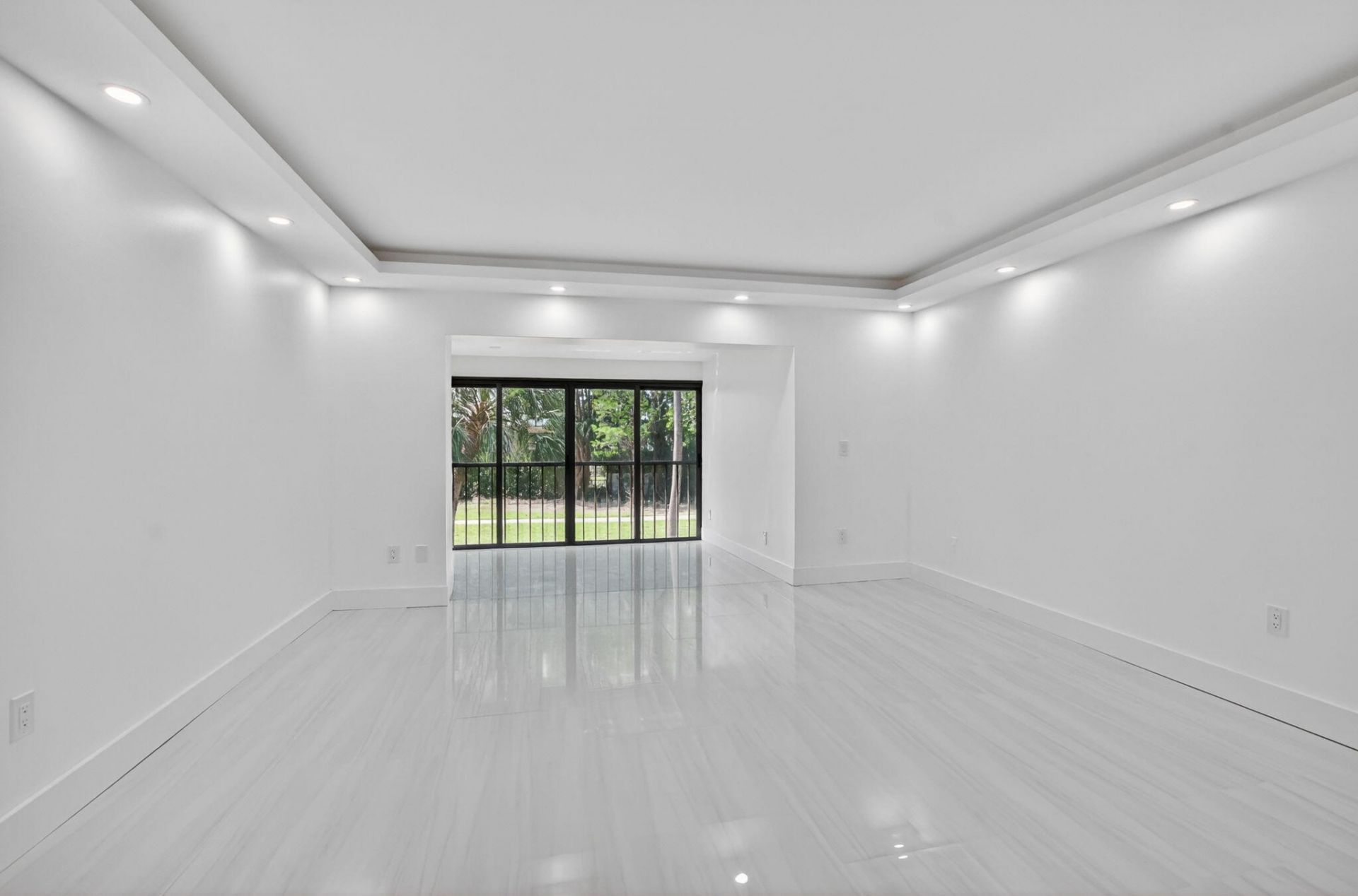 9272 Vista Del Lago, Unit 28F, Boca Raton, FL 33428 Photo