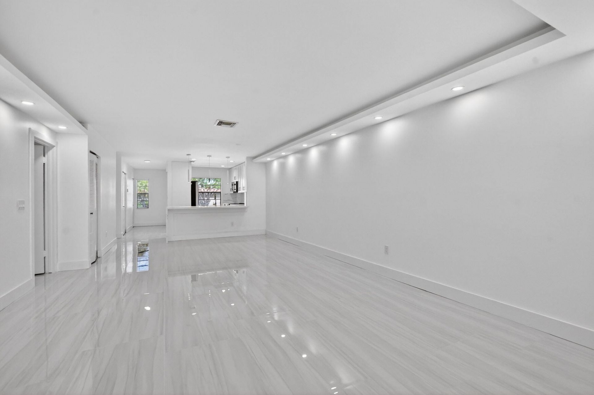 9272 Vista Del Lago, Unit 28F, Boca Raton, FL 33428 Photo
