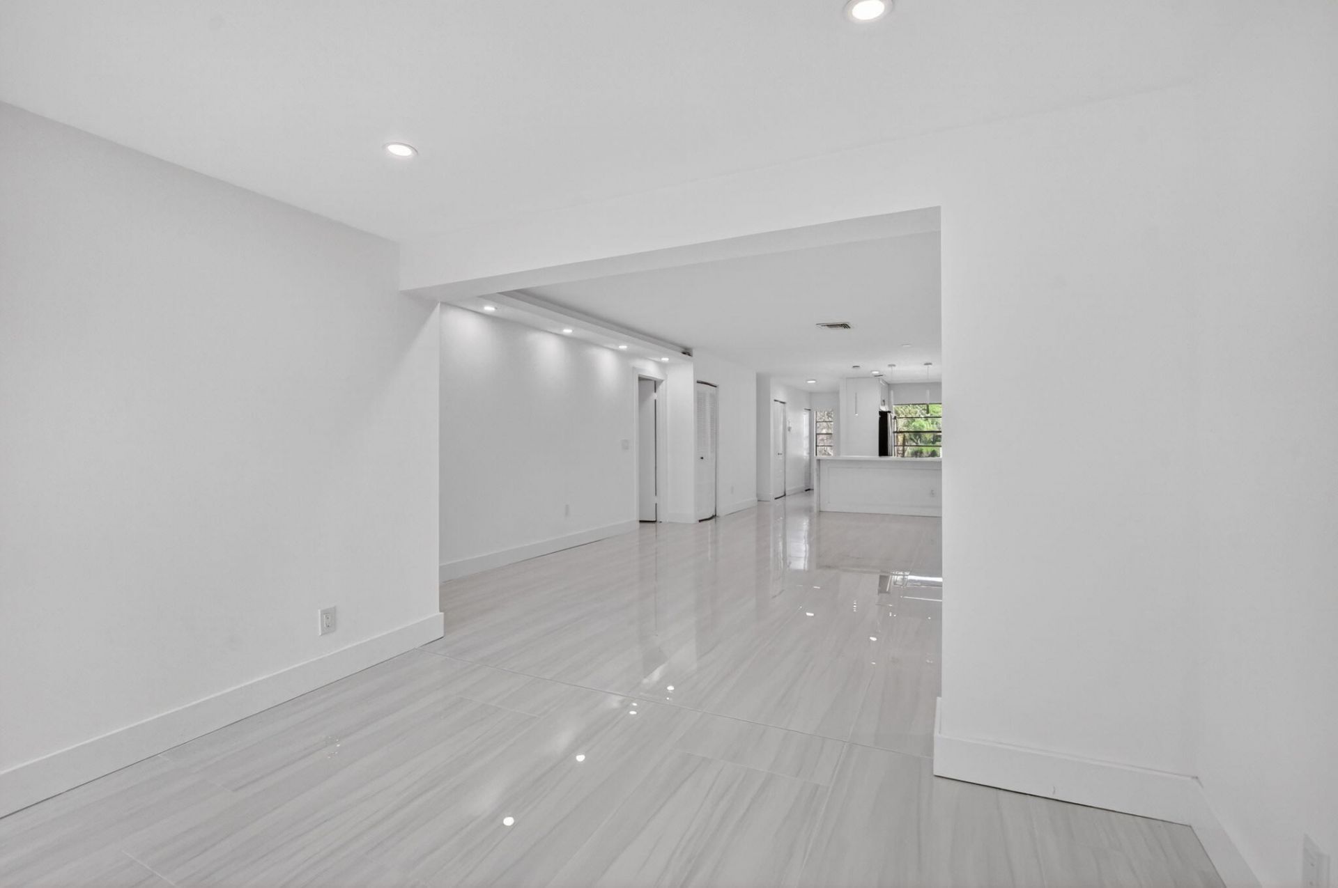 9272 Vista Del Lago, Unit 28F, Boca Raton, FL 33428 Photo