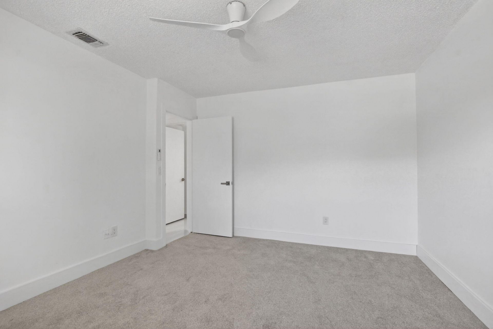 9272 Vista Del Lago, Unit 28F, Boca Raton, FL 33428 Photo