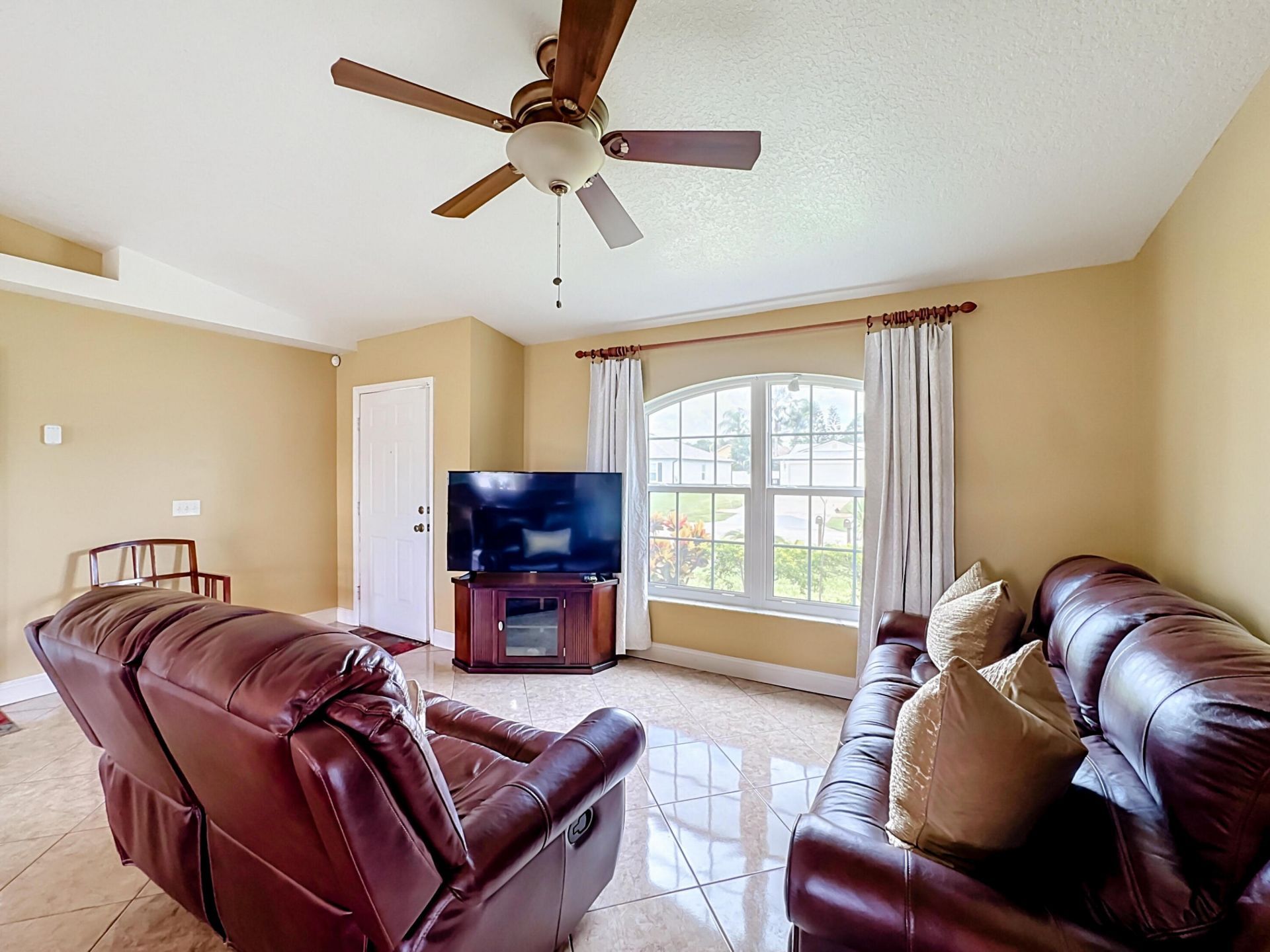 1402 SW Flounder Lane, Port Saint Lucie, FL 34953 Photo