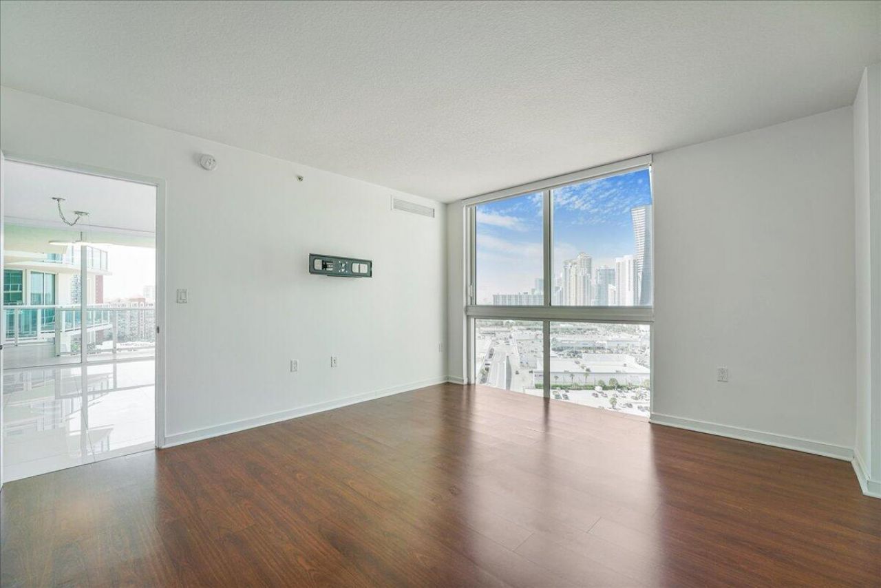 200 Sunny Isles Boulevard, Unit 2-1701, Sunny Isles Beach, FL 33160 Photo