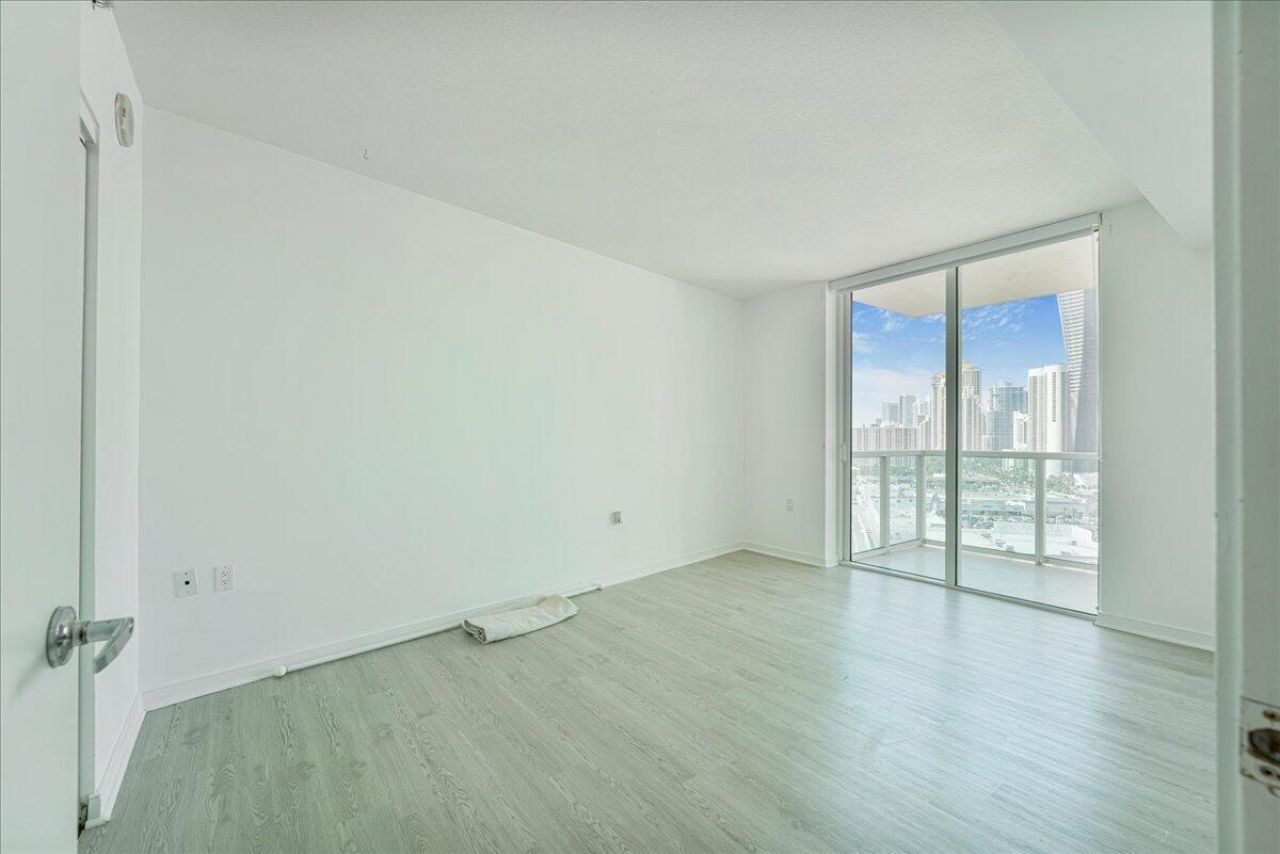 200 Sunny Isles Boulevard, Unit 2-1701, Sunny Isles Beach, FL 33160 Photo