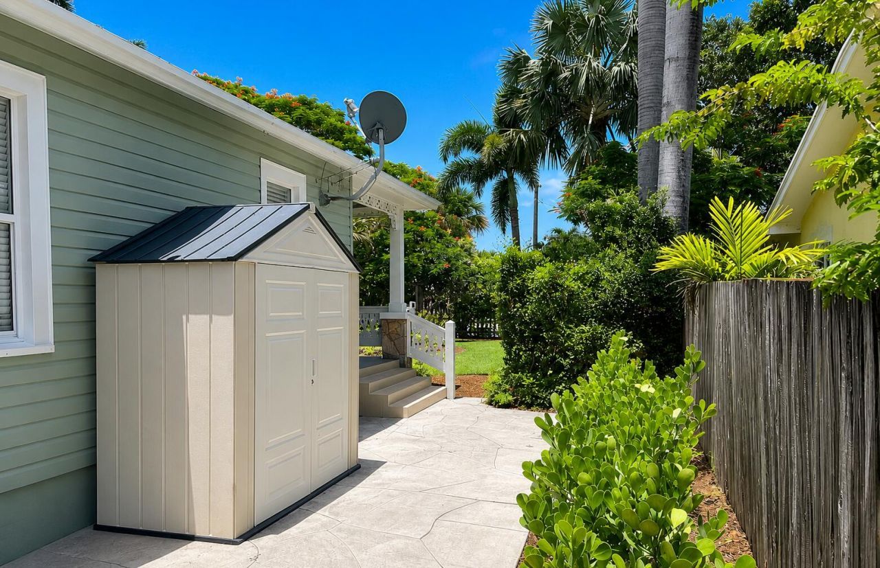 1424 S Palmway, Lake Worth Beach, FL 33460 Photo