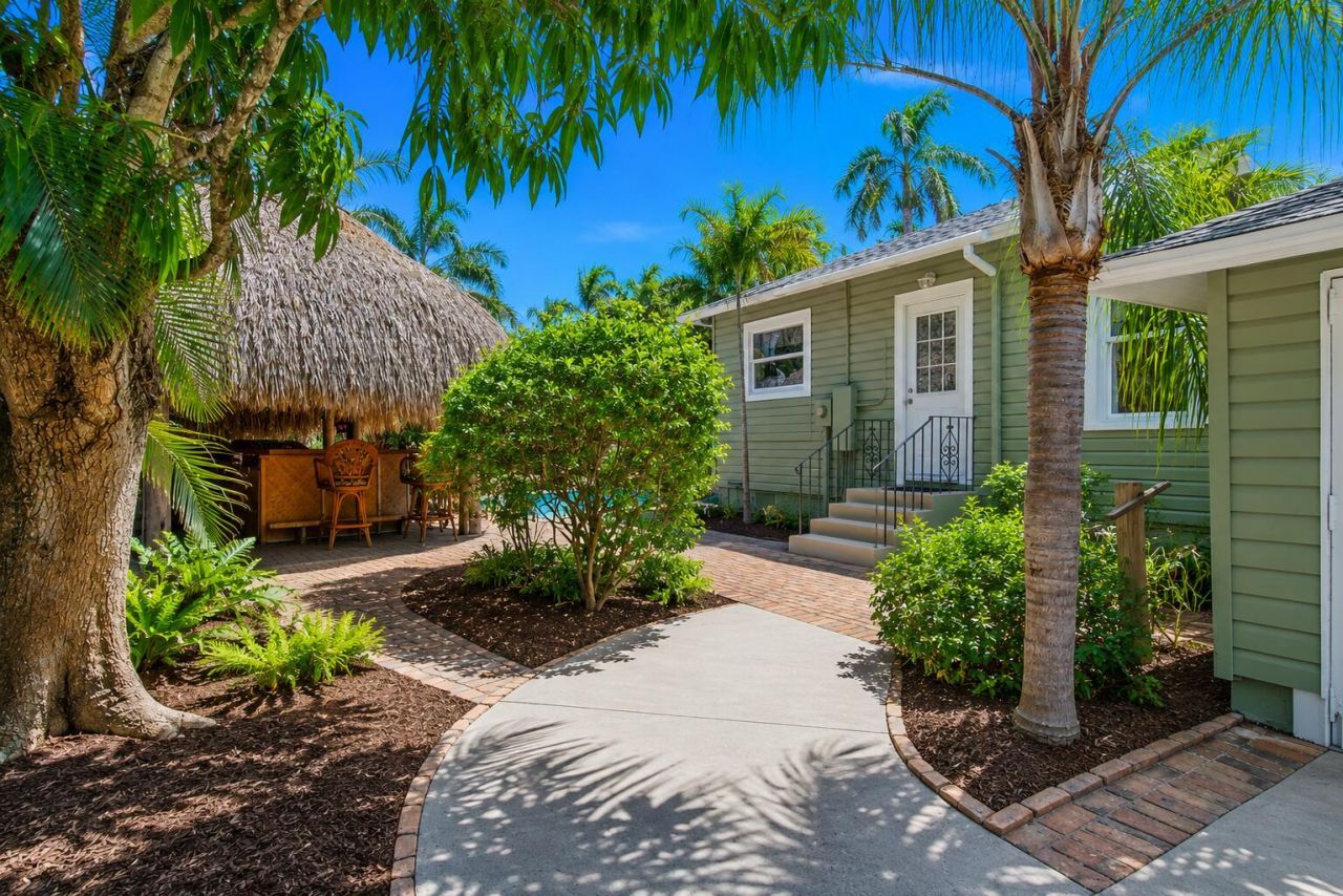 1424 S Palmway, Lake Worth Beach, FL 33460 Photo