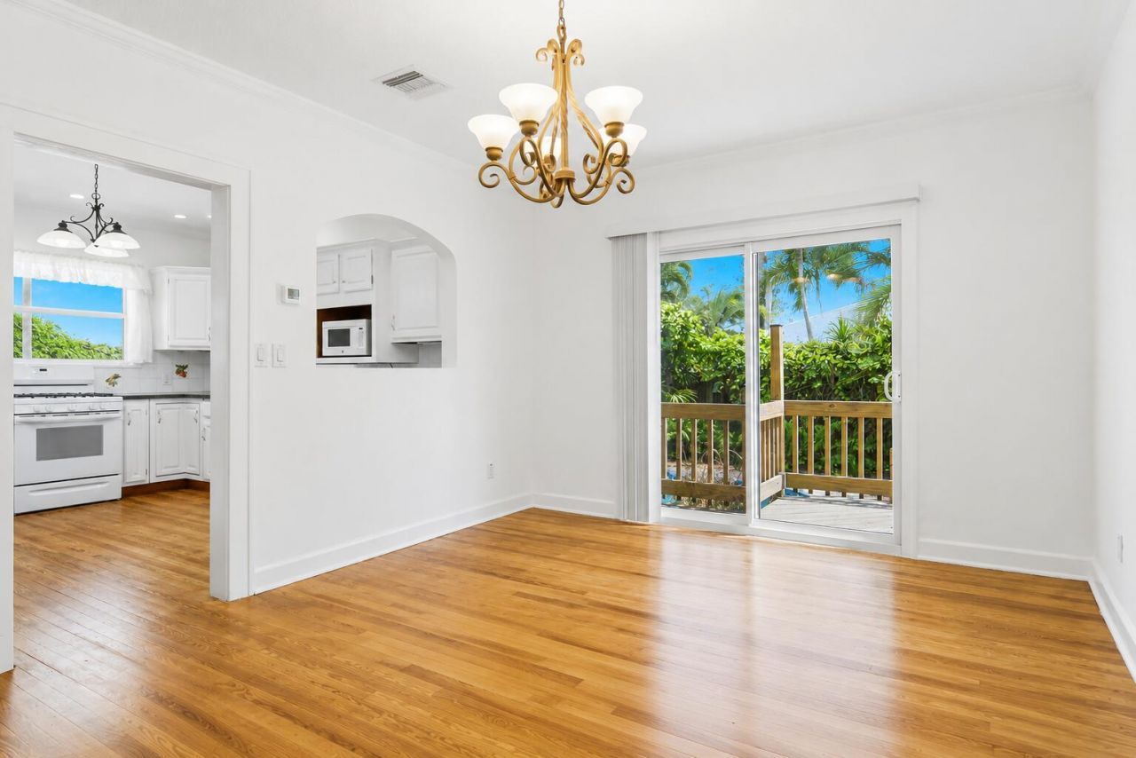 1424 S Palmway, Lake Worth Beach, FL 33460 Photo