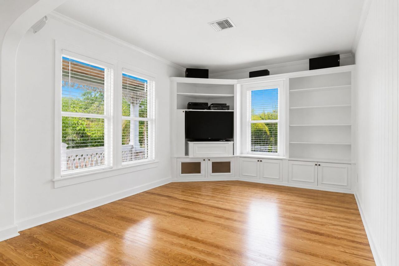 1424 S Palmway, Lake Worth Beach, FL 33460 Photo