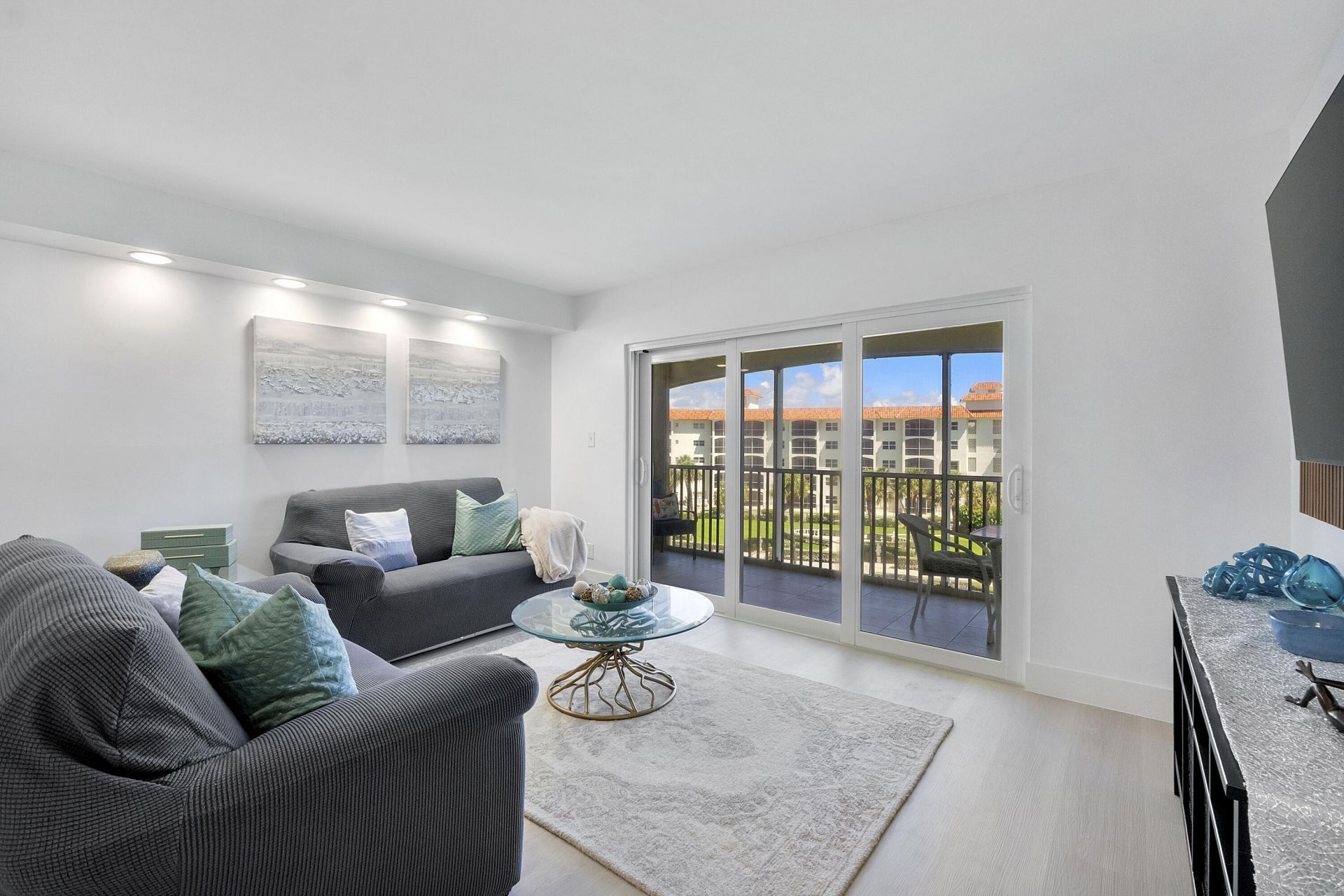 2871 N Ocean Boulevard, Unit D406, Boca Raton, FL 33431 Photo