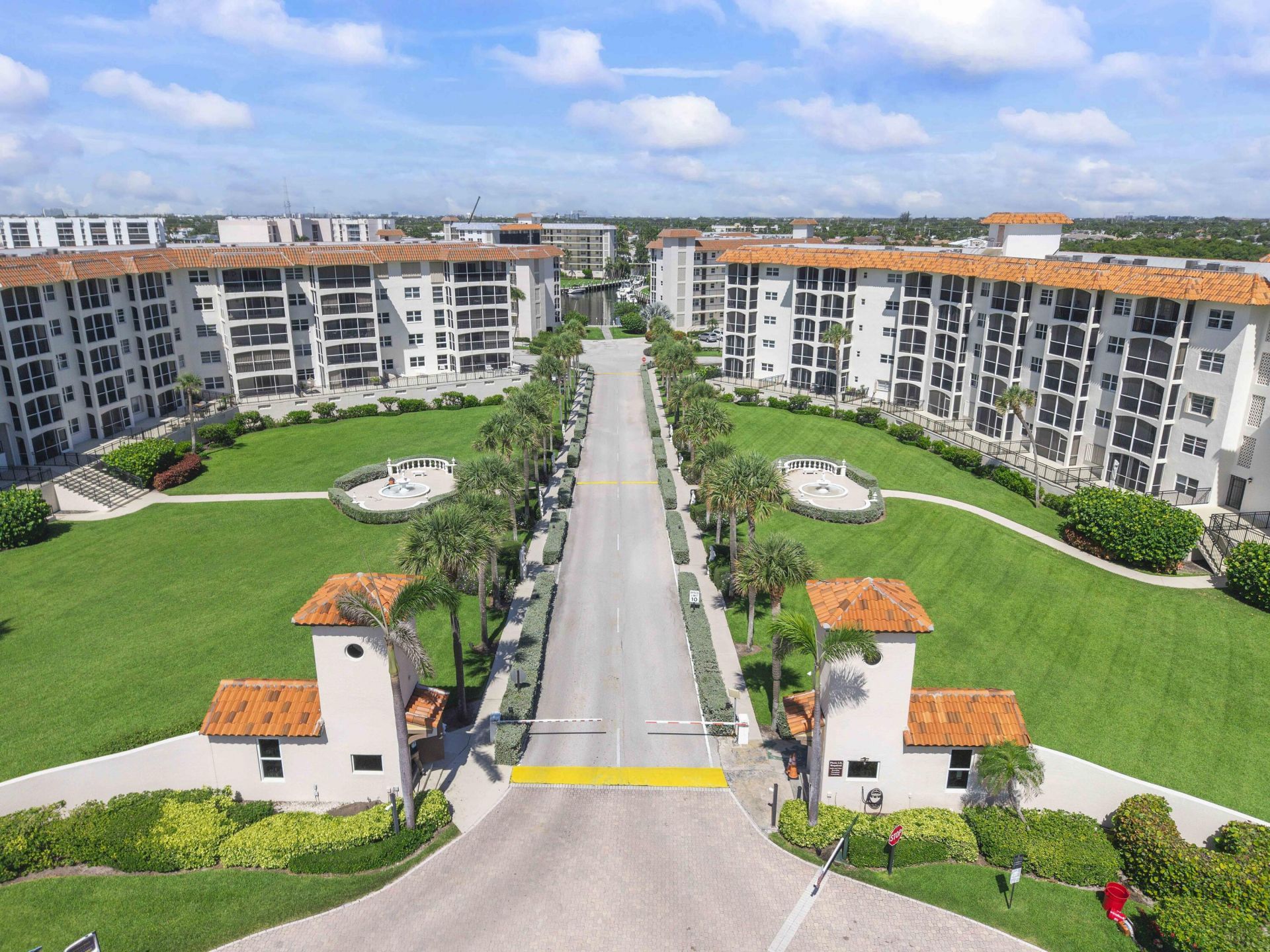 2871 N Ocean Boulevard, Unit D406, Boca Raton, FL 33431 Photo
