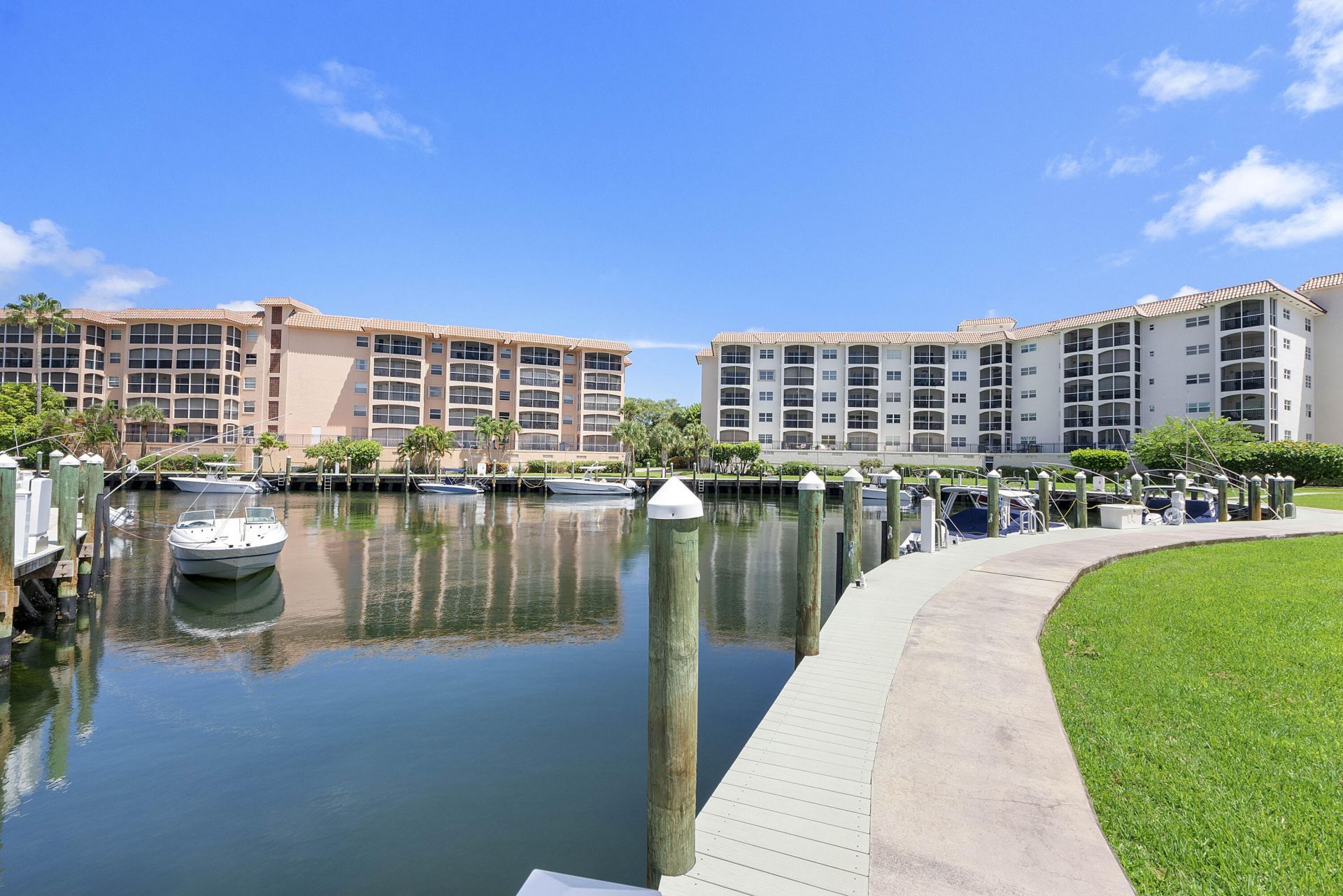 2871 N Ocean Boulevard, Unit D406, Boca Raton, FL 33431 Photo