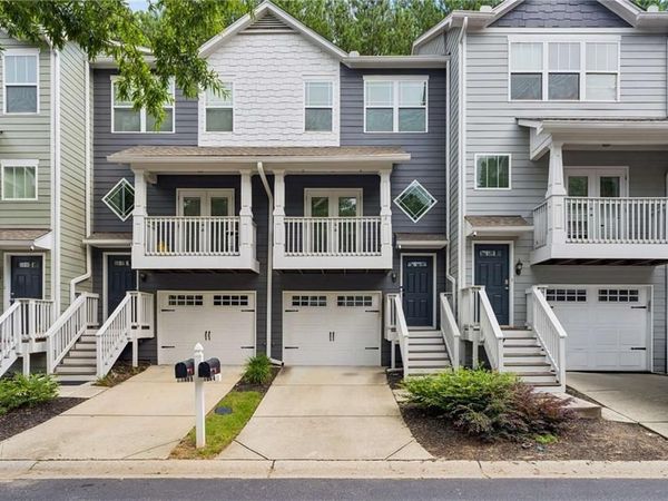 1064 Liberty Parkway NW, Atlanta, GA 30318