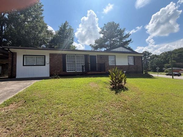 1633 Slate Road , Conley, GA 30288