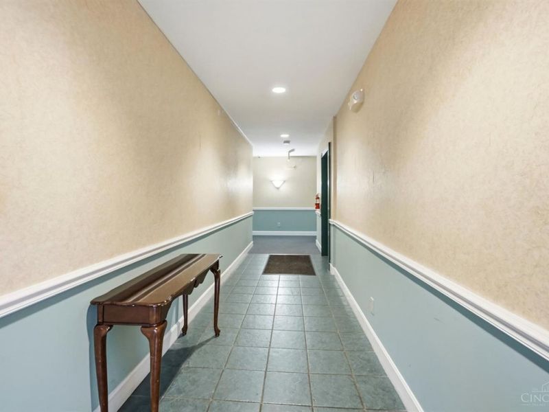 4941 N Arbor Woods Court, Unit 203, Green Township, OH 45248 Photo 8