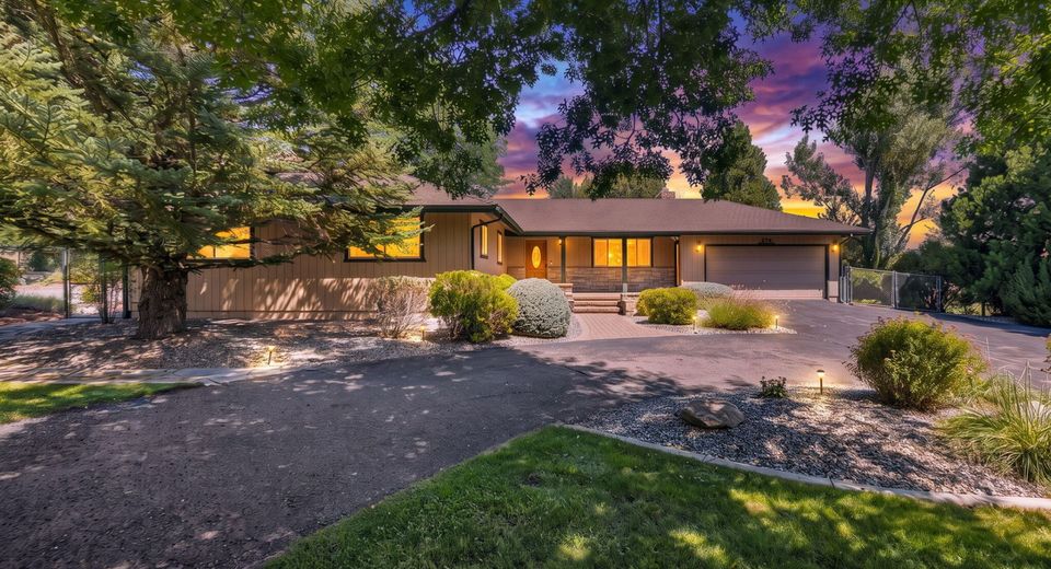 274 Beverly Way, Gardnerville, NV 89460 Photo