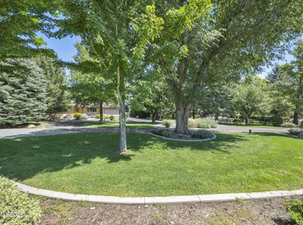 274 Beverly Way, Gardnerville, NV 89460 Photo