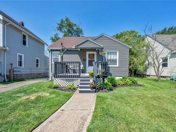166 Brandtson Avenue , Elyria, OH 44035