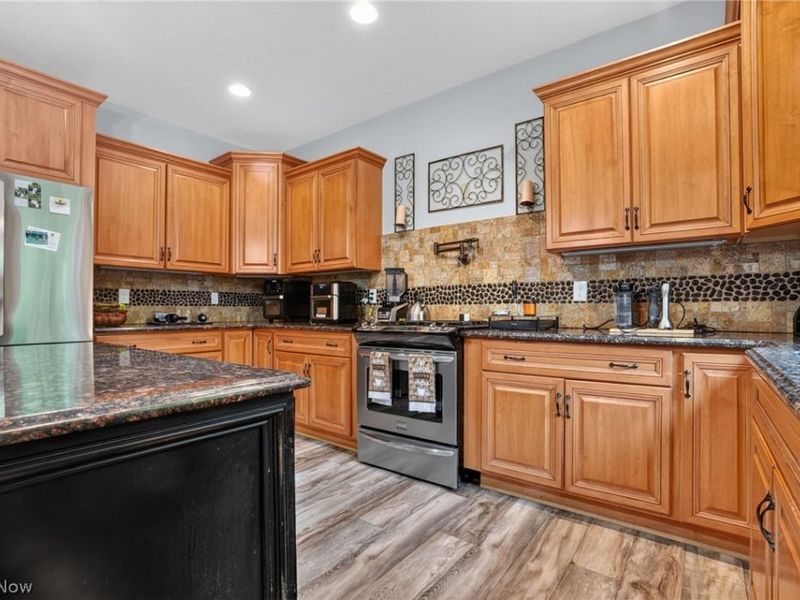 9609 Cliffview Street NW, Clinton, OH 44216 Photo 12