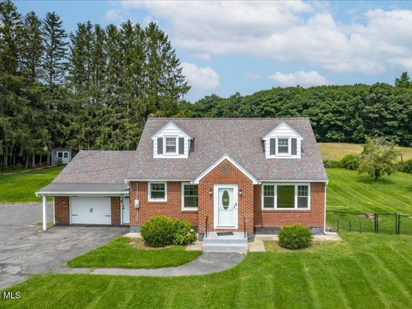 860 Scotch Ridge Road, Schenectady, NY 12306