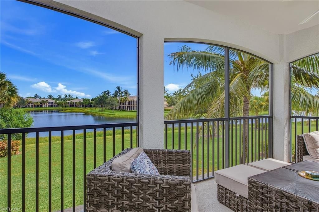 3153 Aviamar Cir, Unit 202, Naples, FL 34114 Photo