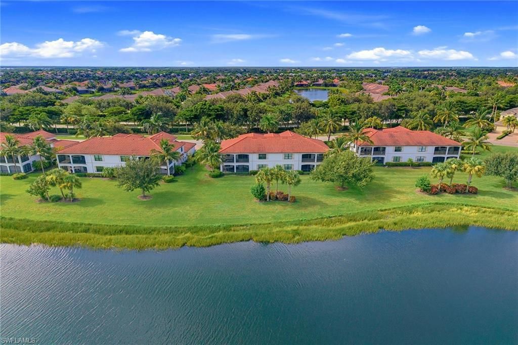 3153 Aviamar Cir, Unit 202, Naples, FL 34114 Photo