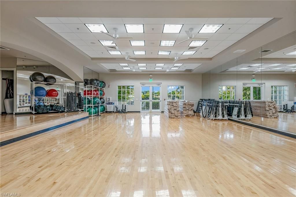 3153 Aviamar Cir, Unit 202, Naples, FL 34114 Photo