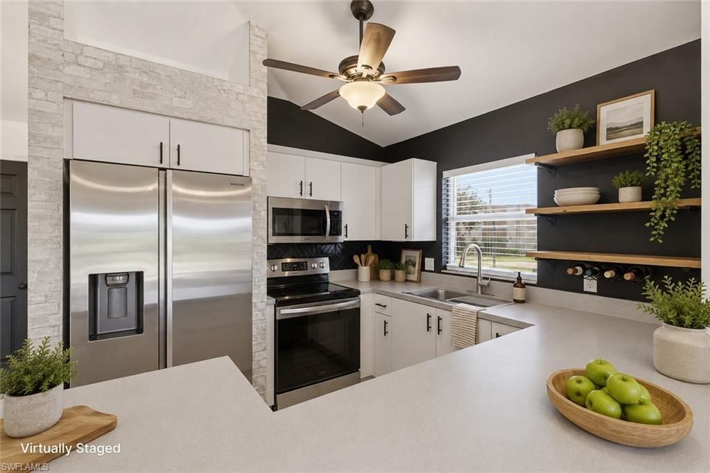 20 Cosmopolitan Dr, Unit 6, Lehigh Acres, FL 33936 Photo