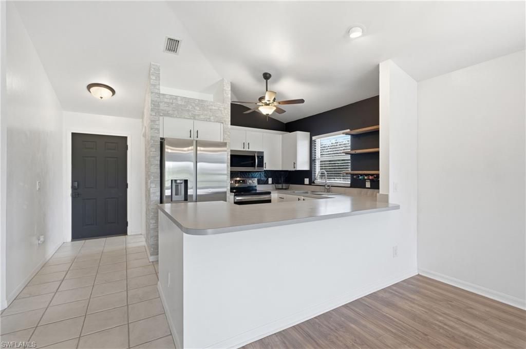 20 Cosmopolitan Dr, Unit 6, Lehigh Acres, FL 33936 Photo