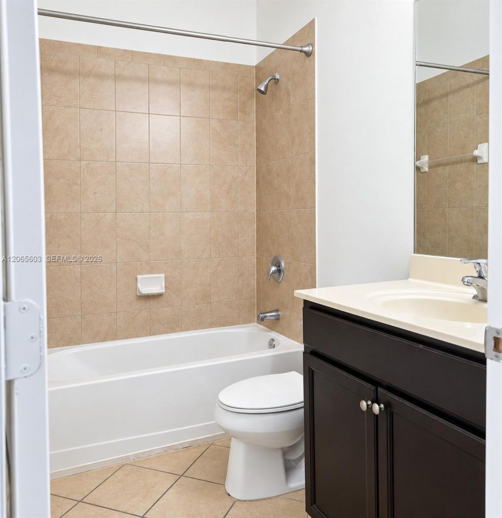 413 SE 32nd Ter, Unit 413, Homestead, FL 33033 Photo