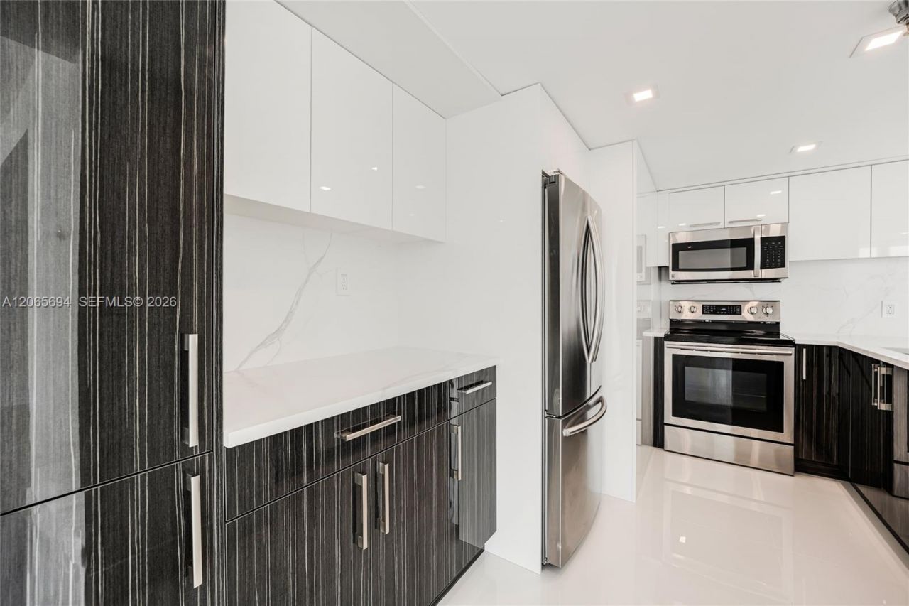 650 West Ave , Unit 3008, Miami Beach, FL 33139 Photo