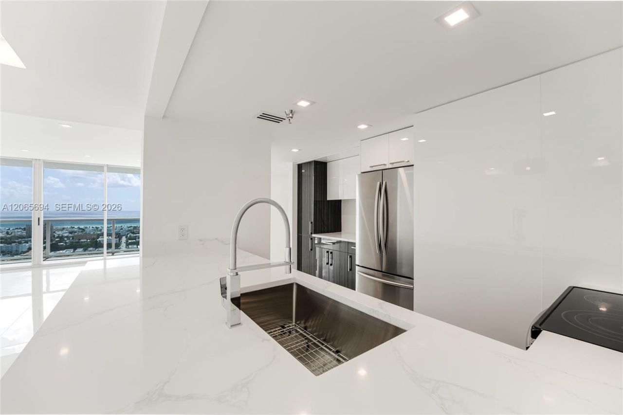 650 West Ave , Unit 3008, Miami Beach, FL 33139 Photo