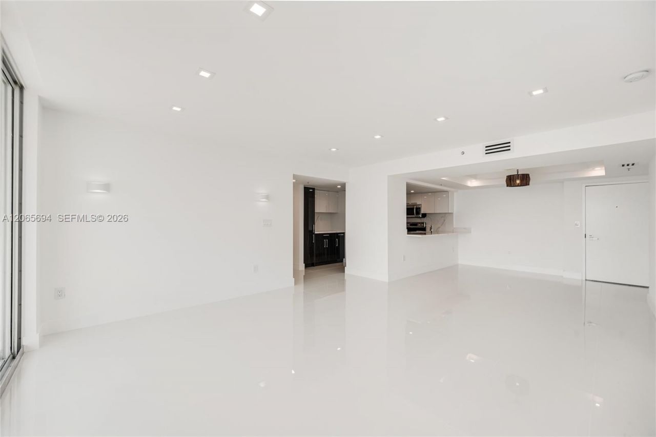 650 West Ave , Unit 3008, Miami Beach, FL 33139 Photo