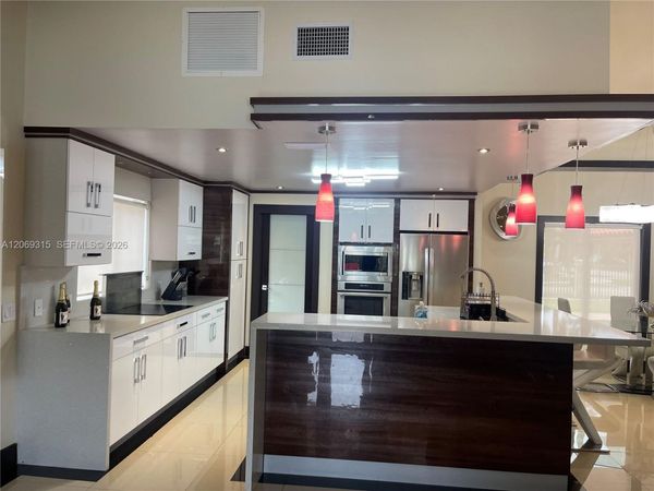 6790 SW 105th Ave , Miami, FL 33173