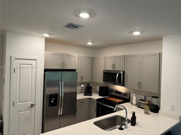 142 SE 5th Ct , Deerfield Beach, FL 33441