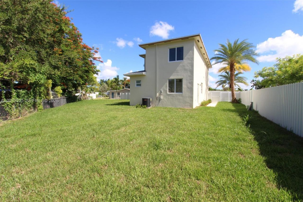 16035 SW 299th Ter, Homestead, FL 33033 Photo
