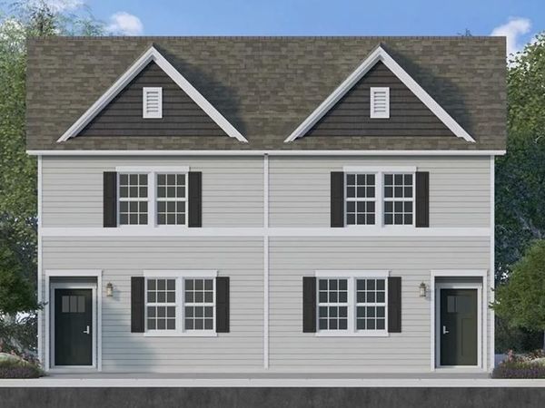 909 STILL WATERS , PENNSBURG, PA 18073
