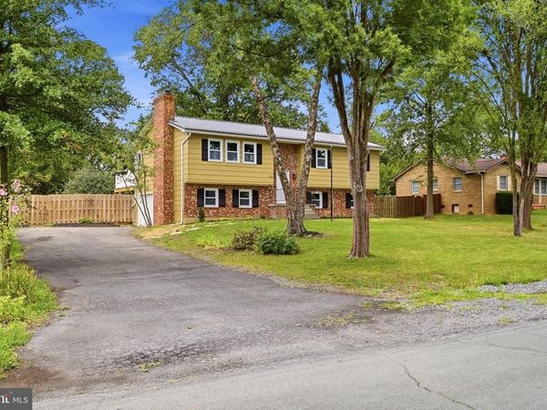 105 WYTHE AVENUE, STEPHENS CITY, VA 22655