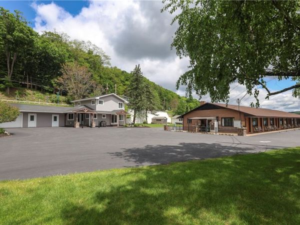 24 Water Street , Hammondsport, NY 14840