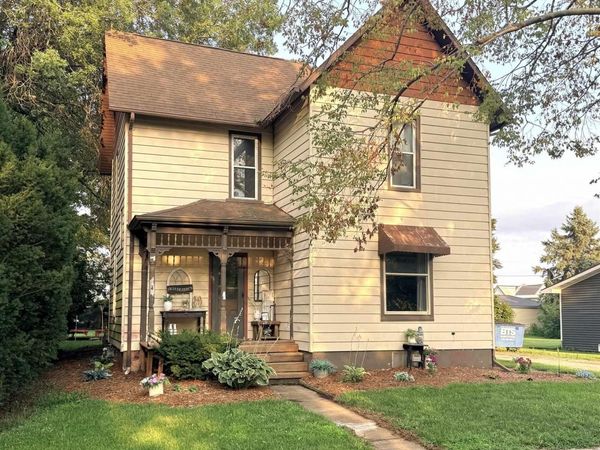 305 N Green Street, Keota, IA 52248