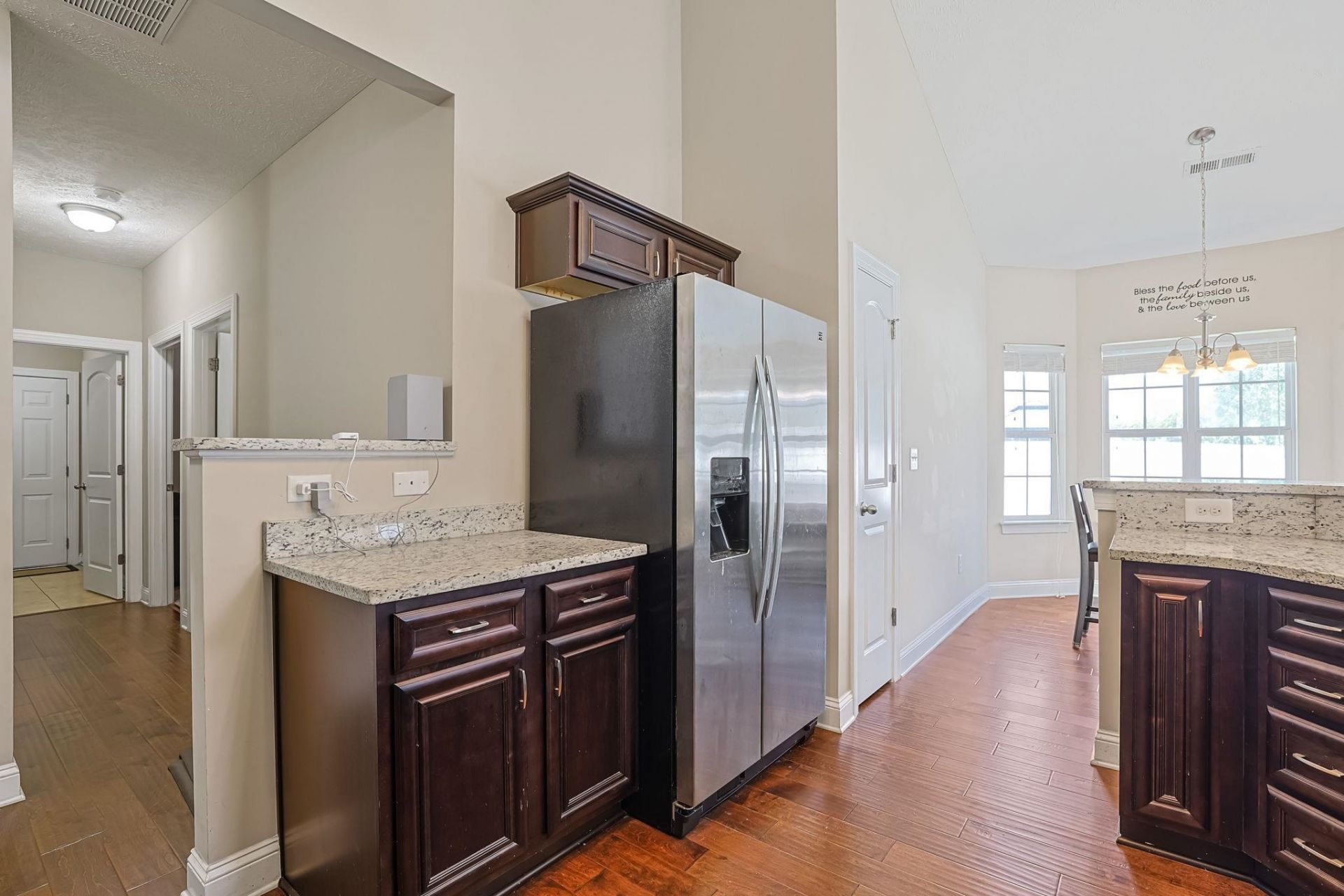 281 Camrose Way Photo 14