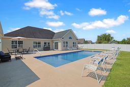 281 Camrose Way photo 4