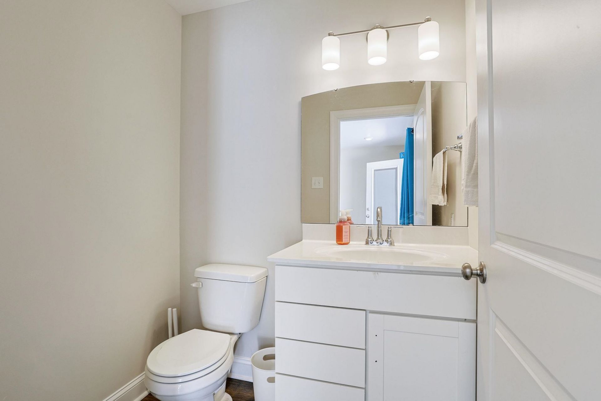 281 Camrose Way Photo 38