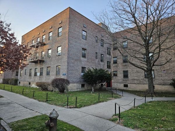 144-17 79 Avenue , Unit 2D, Flushing, NY 11367