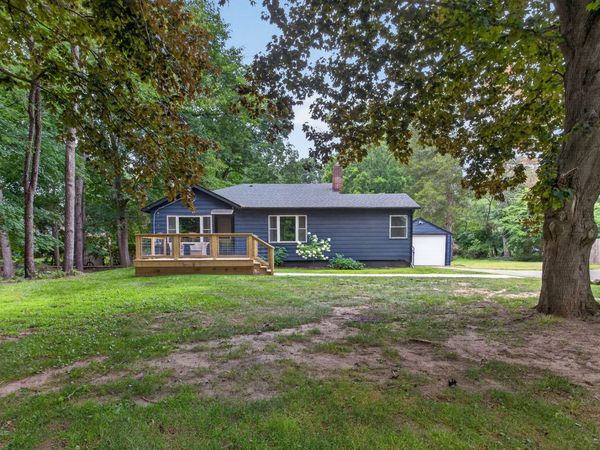 5006 S Jackson Road, Jackson, MI 49201